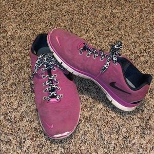 Nike free runs